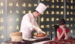 勾兑高汤爆料视频播放,视频爆料揭示行业黑幕