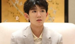 易烊千玺吃瓜娱乐视频,娱乐视频引发网友热议